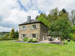 Cottage in Alle Sur Semois with garden
